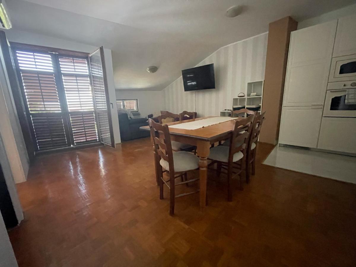 Apartment Zora In The Center Of Crikvenica Exterior photo